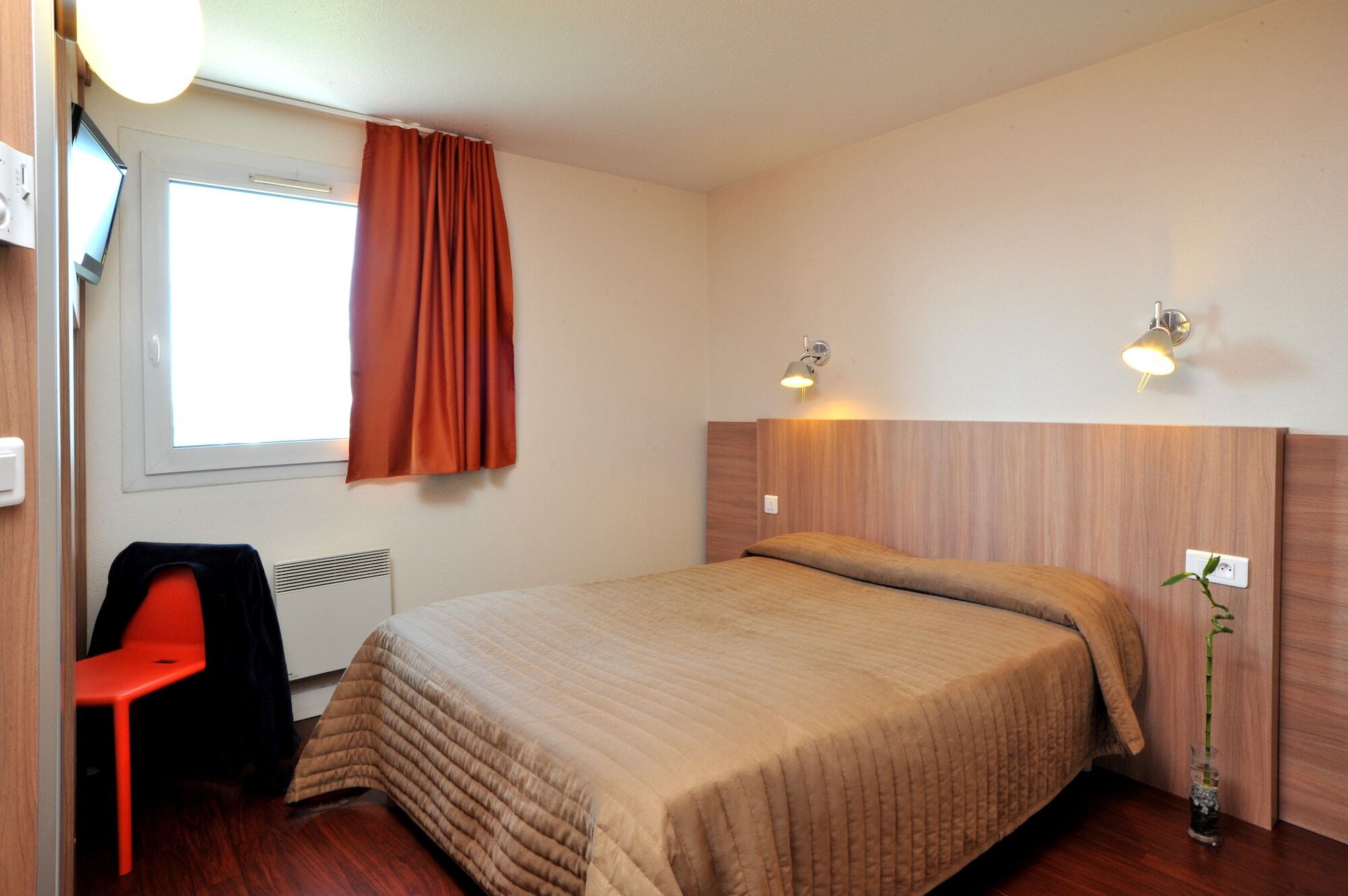 Kyriad Direct Agen Castelculier Exteriér fotografie